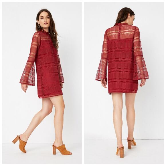 Tularosa Dusted Berry Matilda Lace Dress Size XS Bell Sleeves Date Night Mini - Picture 1 of 9